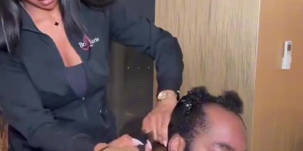 开云体育-拆开的脏辫你看过吗？哈登近日让女护理师帮忙重新整理了发型