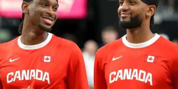 开云下载-共享的姓氏，共同的梦想：这两个“亚历山大”，用篮球写下家族传奇