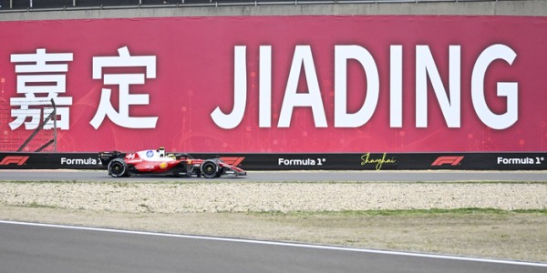 开云APP-引擎轰鸣，F1中国大奖赛以“速度经济”激活“城市脉动”|上海|方程式赛车|赛事|赛车|赛场_新浪体育_新浪新闻