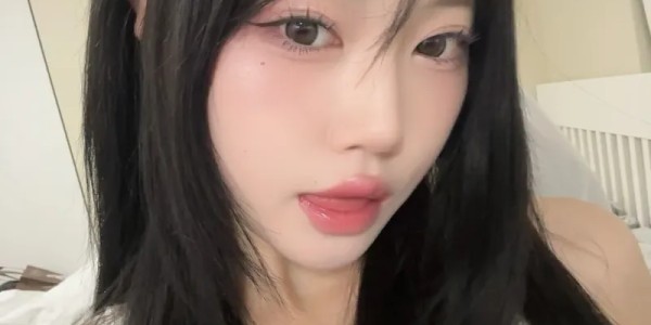 卡莎cos：韩国MSI是吧，那先研究一下韩服