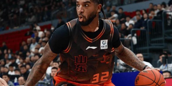 开云官网-山东外援隐患太大！克里斯情绪波动大，鲍威尔只能高出手换高得分