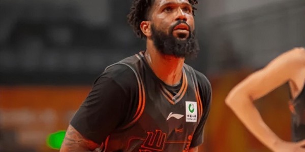 开云官网-山东外援隐患太大！克里斯情绪波动大，鲍威尔只能高出手换高得分